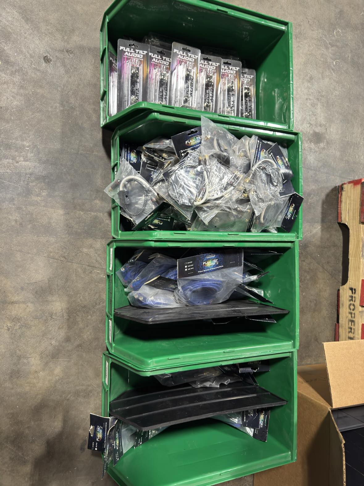(B-STOCK) Full Tilt 2 channel RCAs & Fuse Holders